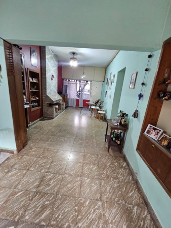 CASA EN VENTA 2 DORMITORIOS ZONA NORTE