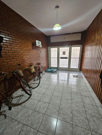 CASA EN VENTA 2 DORMITORIOS ZONA NORTE